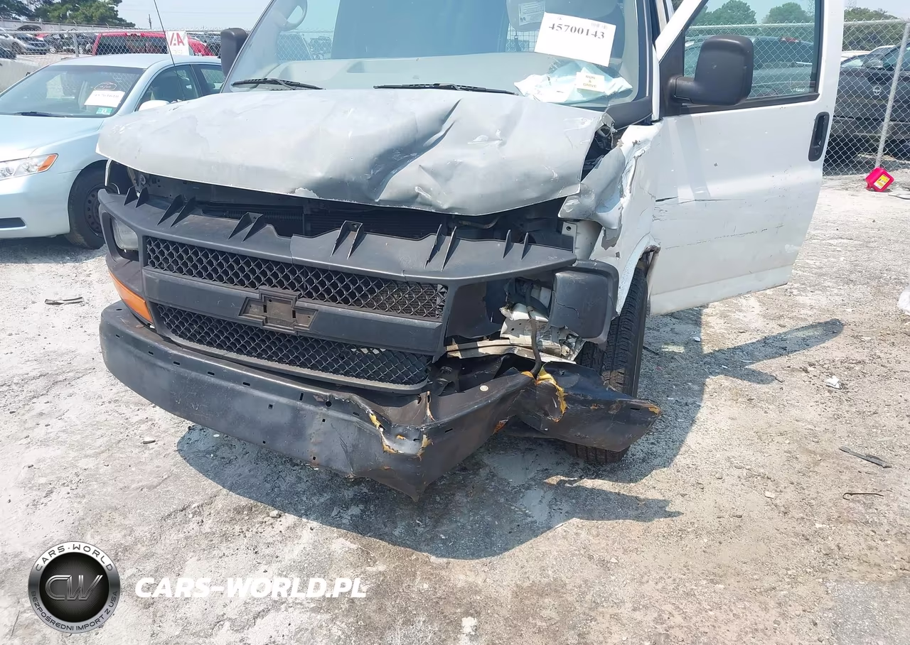 2009 Chevrolet Express Work Van VIN:1GCFG15X091134953 - 6