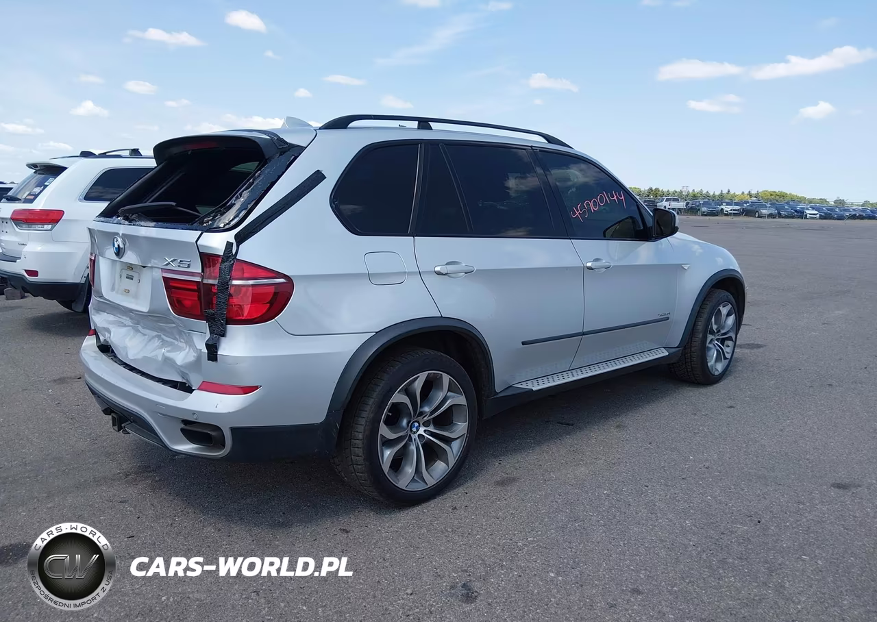 2011 BMW X5 xDrive50I VIN:5UXZV8C57BL419350 - 4