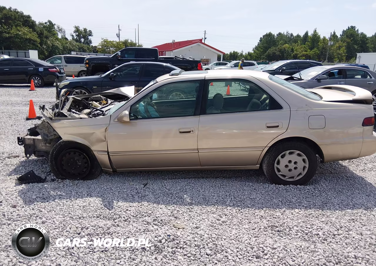 1998 Toyota Camry Le VIN:4T1BG22K0WU337067 - 13
