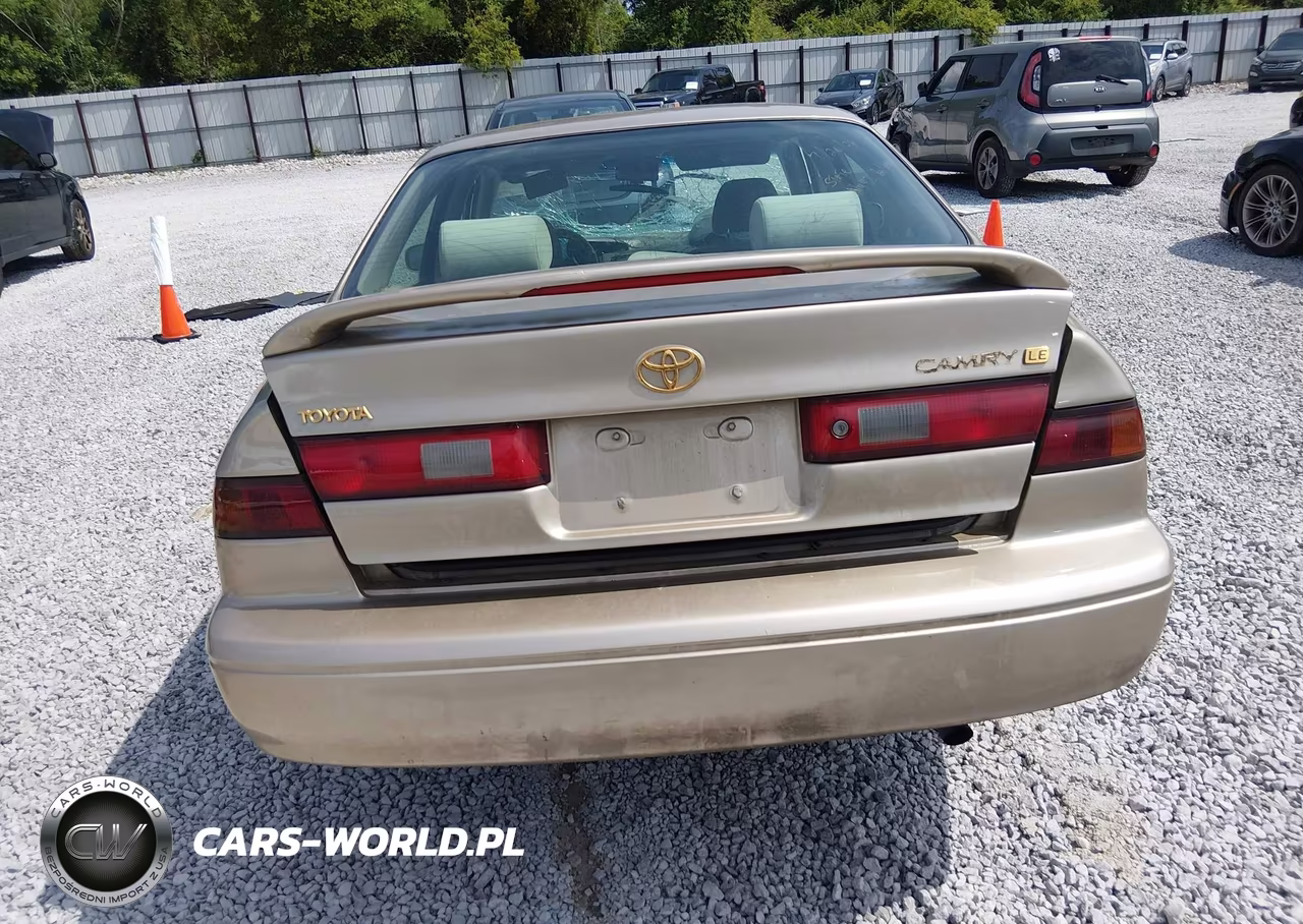 1998 Toyota Camry Le VIN:4T1BG22K0WU337067 - 15