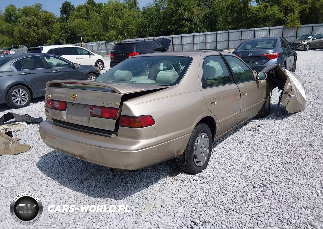 1998 Toyota Camry Le VIN:4T1BG22K0WU337067 - 4