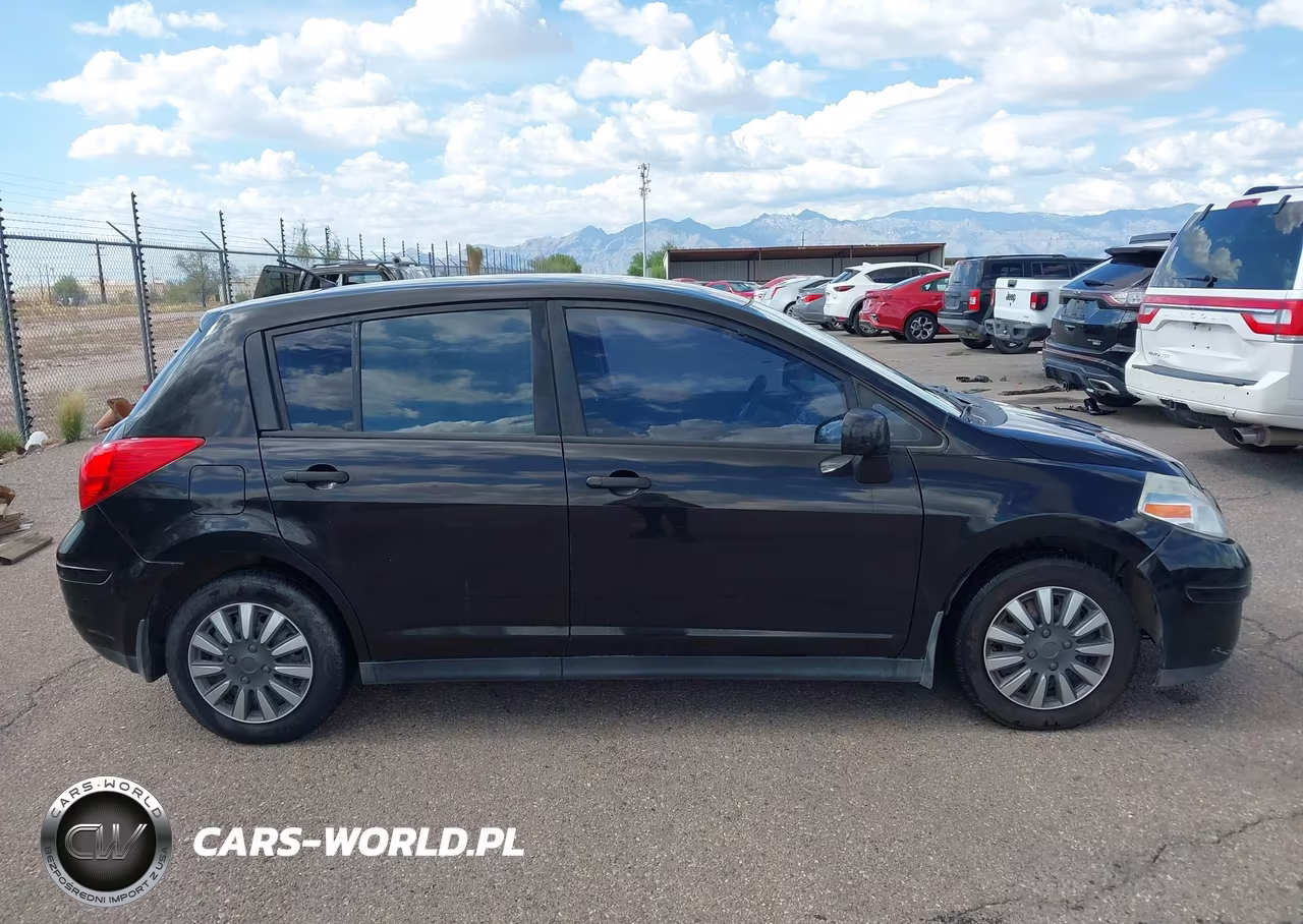 2011 Nissan Versa 1.8S VIN:3N1BC1CP9BL359953 - 13