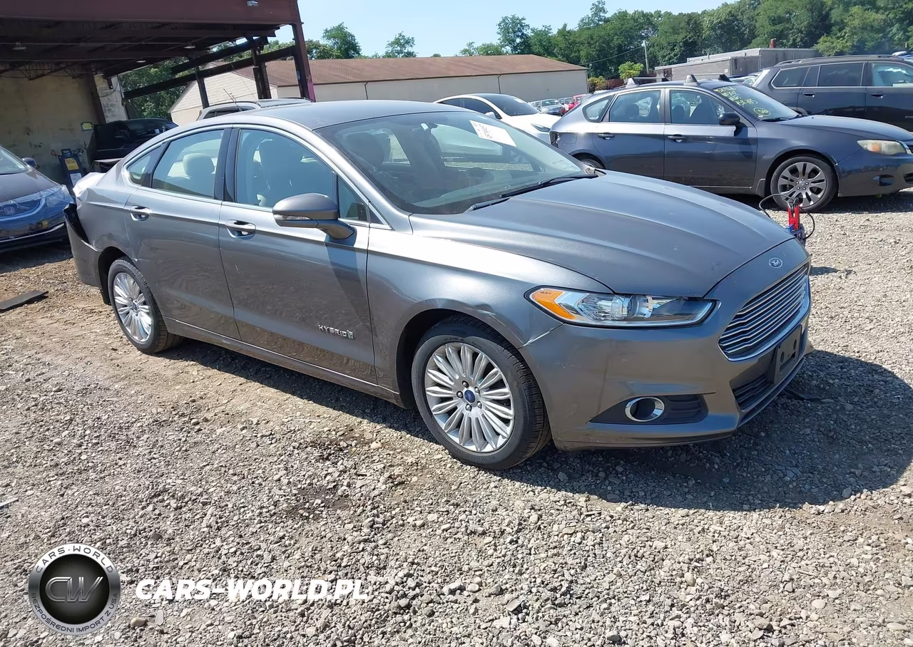 2014 Ford Fusion Hybrid Se – zdjęcie 1 z 17