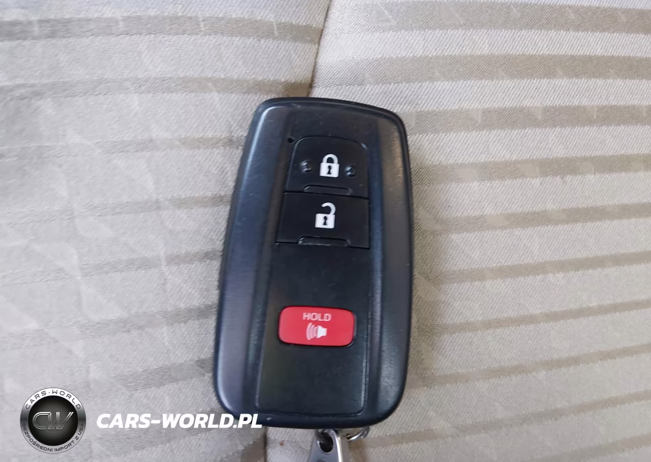 2016 Toyota Prius Three VIN:JTDKARFU4G3526404 - 11