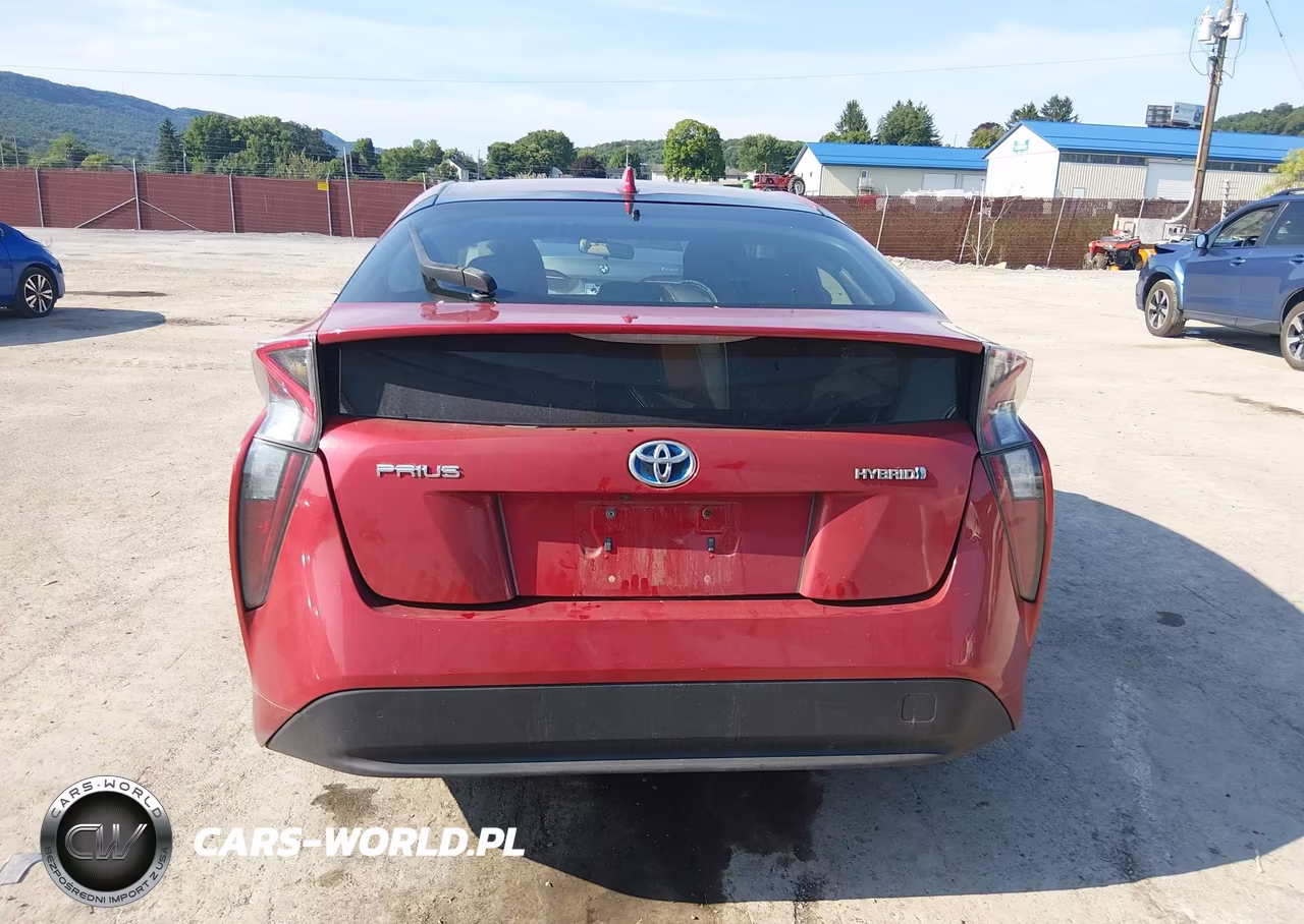 2016 Toyota Prius Three VIN:JTDKARFU4G3526404 - 17