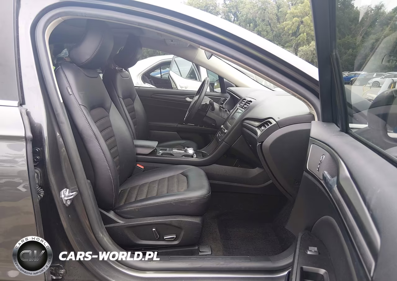 2018 Ford Fusion Se VIN:3FA6P0H93JR161281 - 5