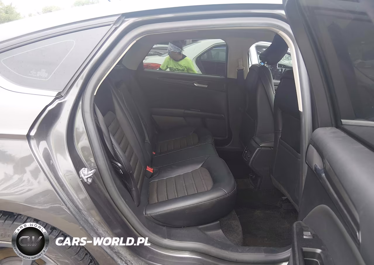 2018 Ford Fusion Se VIN:3FA6P0H93JR161281 - 8