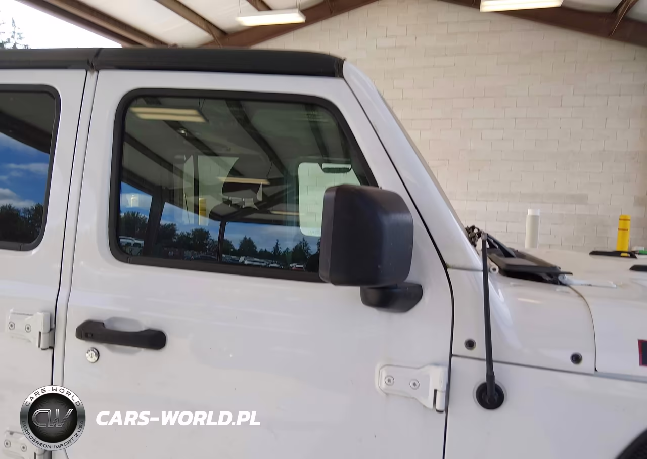 2018 Jeep Wrangler Unlimited Rubicon 4X4 VIN:1C4HJXFG0JW308555 - 14