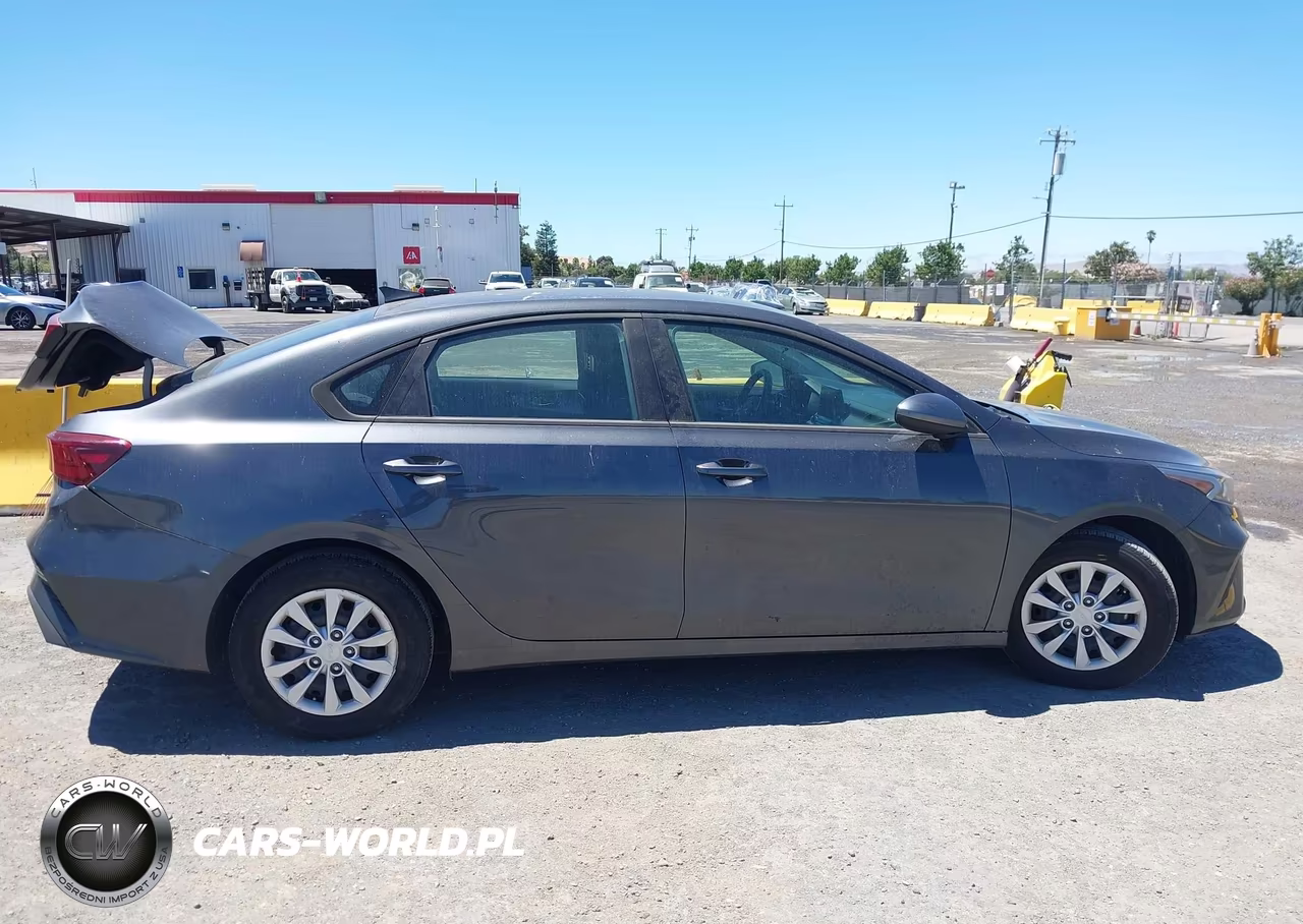2023 Kia Forte Lx VIN:3KPF24AD9PE521233 - 13