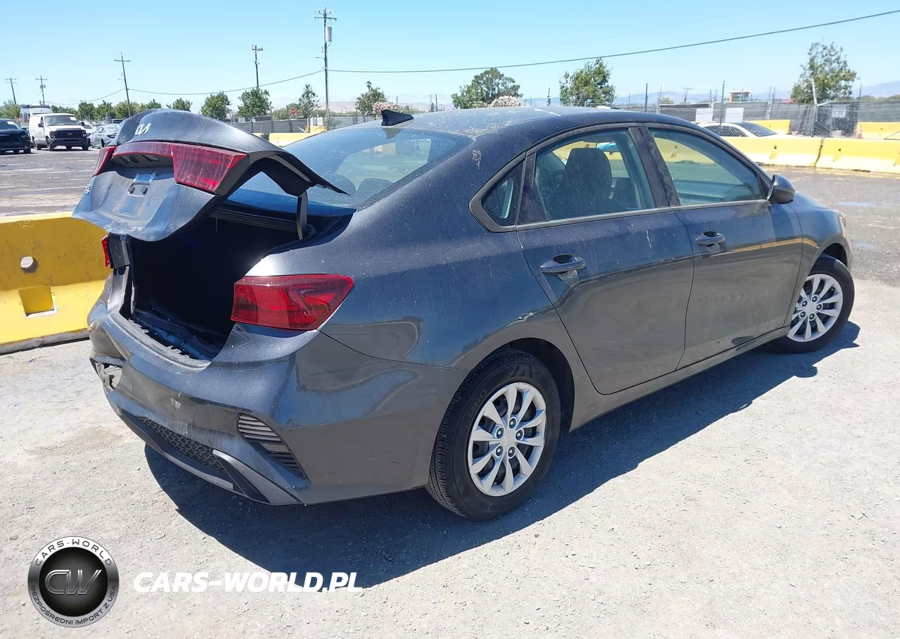 2023 Kia Forte Lx VIN:3KPF24AD9PE521233 - 4