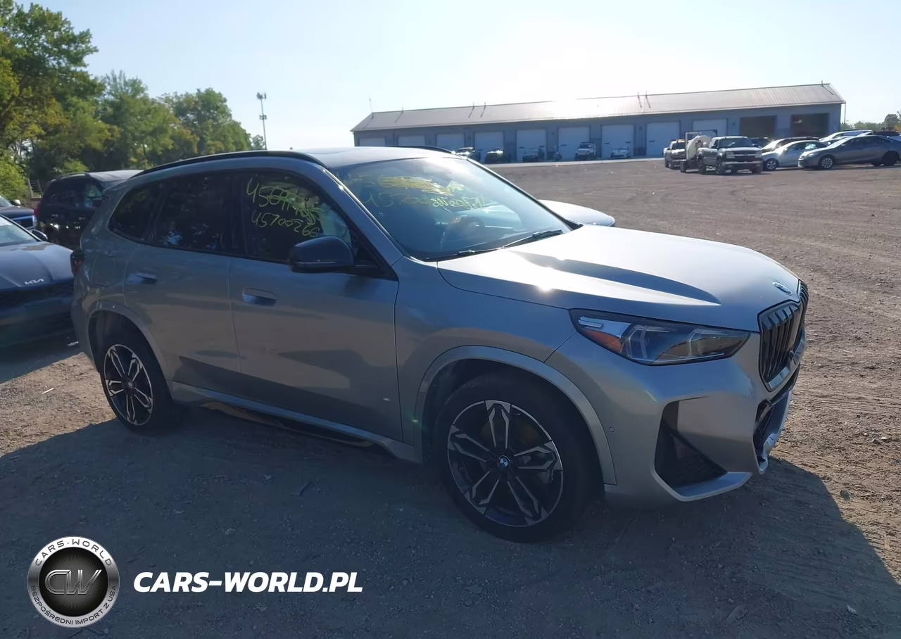 2023 BMW X1 xDrive28I – zdjęcie 1 z 16
