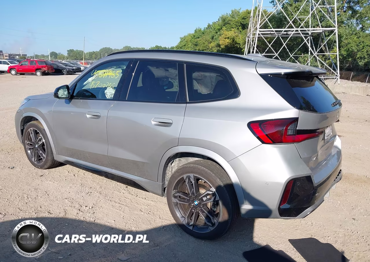 2023 BMW X1 xDrive28I VIN:WBX73EF06P5W79072 - 3