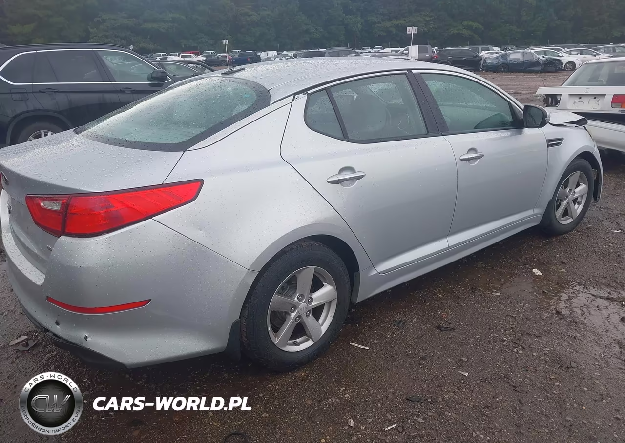 2015 Kia Optima Lx VIN:5XXGM4A70FG465536 - 4