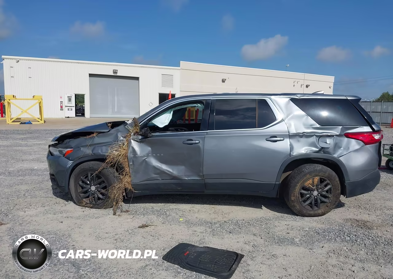 2018 Chevrolet Traverse Ls VIN:1GNERFKW5JJ110092 - 14