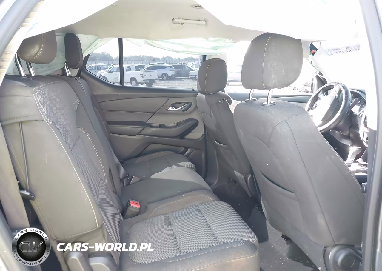 2018 Chevrolet Traverse Ls VIN:1GNERFKW5JJ110092 - 8