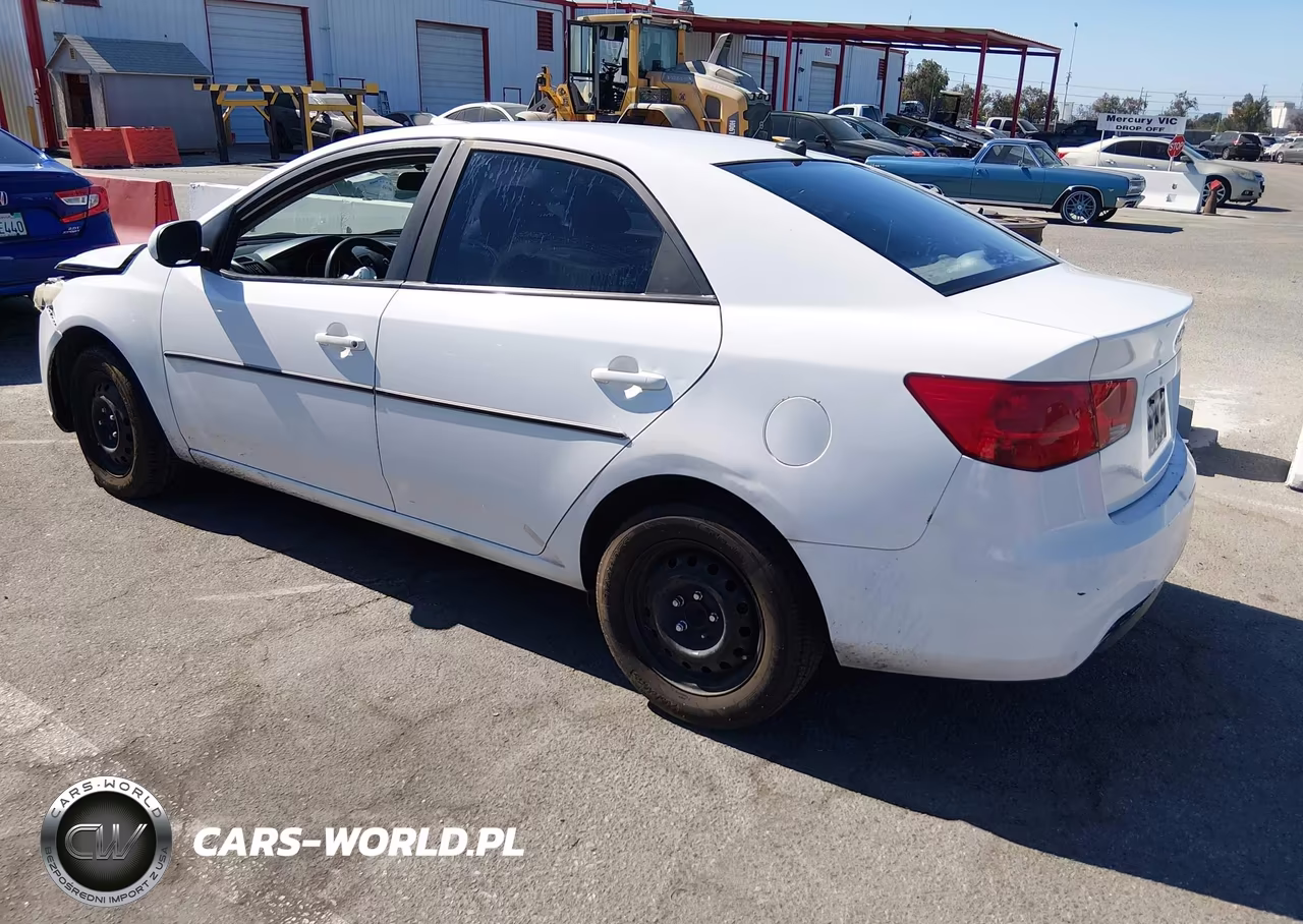 2010 Kia Forte Lx VIN:KNAFT4A26A5066191 - 3