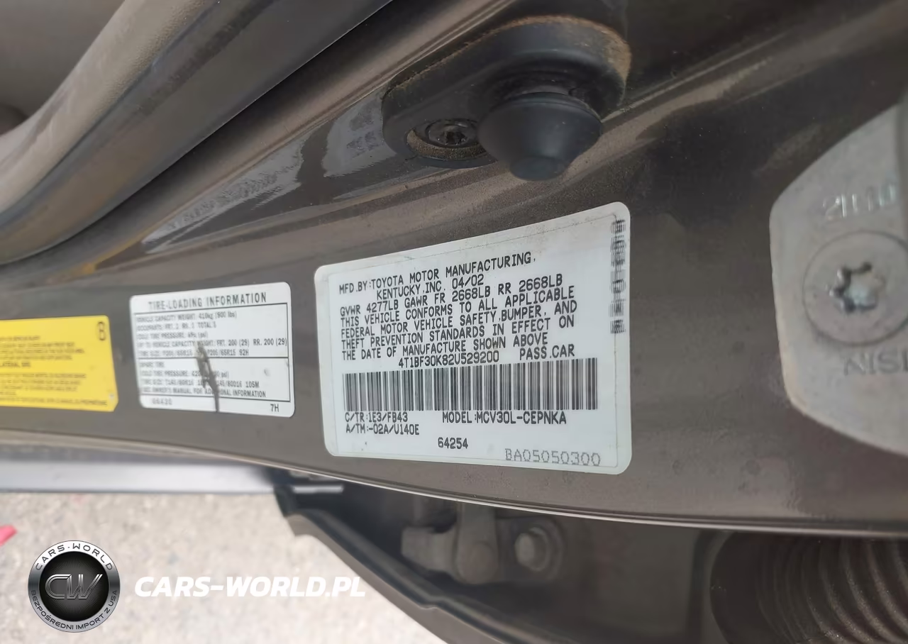 2002 Toyota Camry Le VIN:4T1BF30K82U529200 - 9