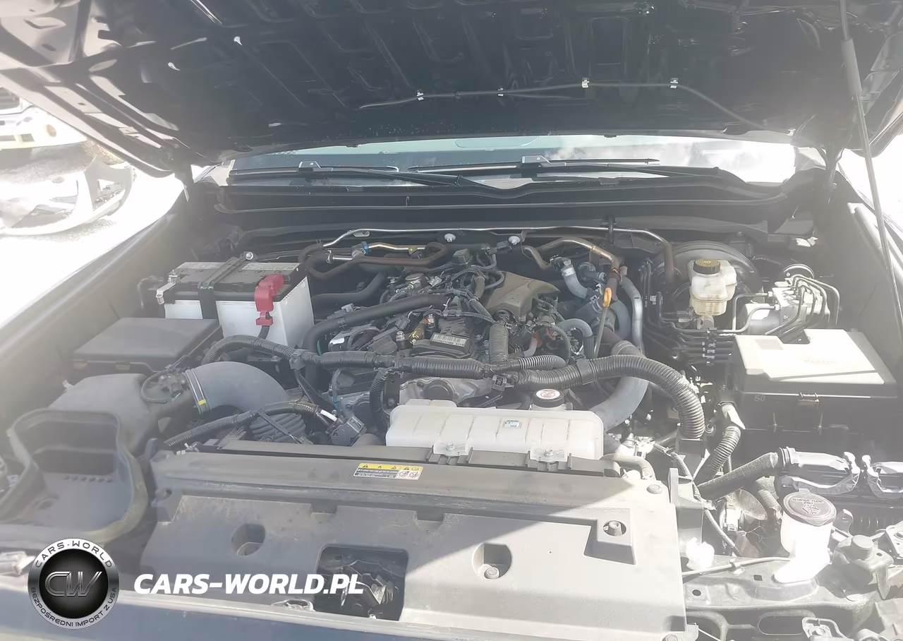 2025 Toyota Tacoma VIN:3TMKB5FN4SM034610 - 10