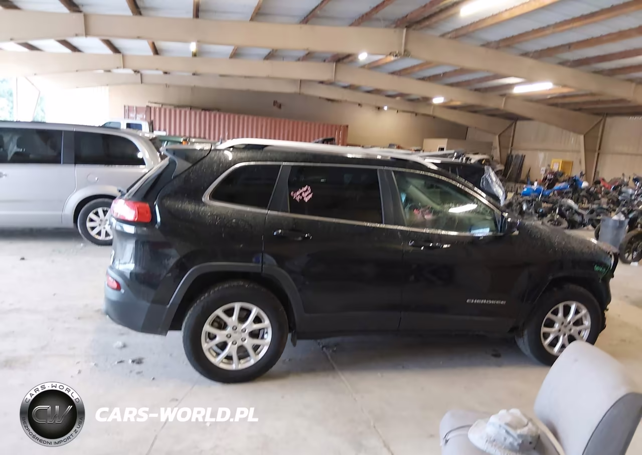 2016 Jeep Cherokee Latitude VIN:1C4PJMCSXGW245508 - 14