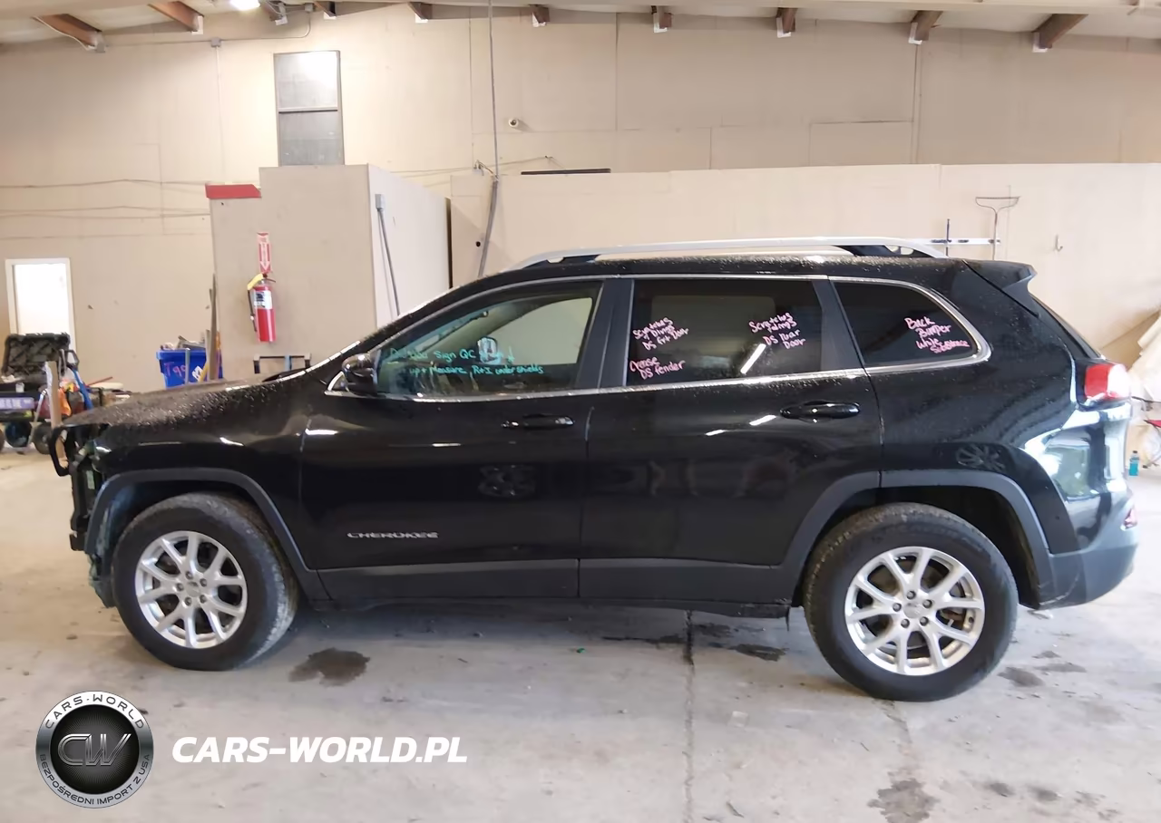 2016 Jeep Cherokee Latitude VIN:1C4PJMCSXGW245508 - 15