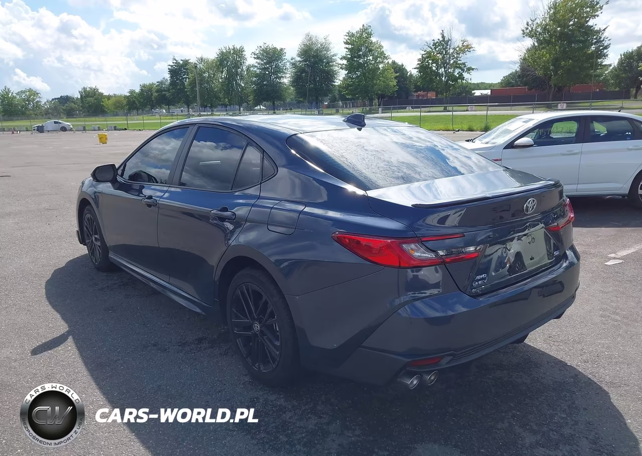 2026 Toyota Camry Se VIN:4T1DBADK3TU546149 - 3