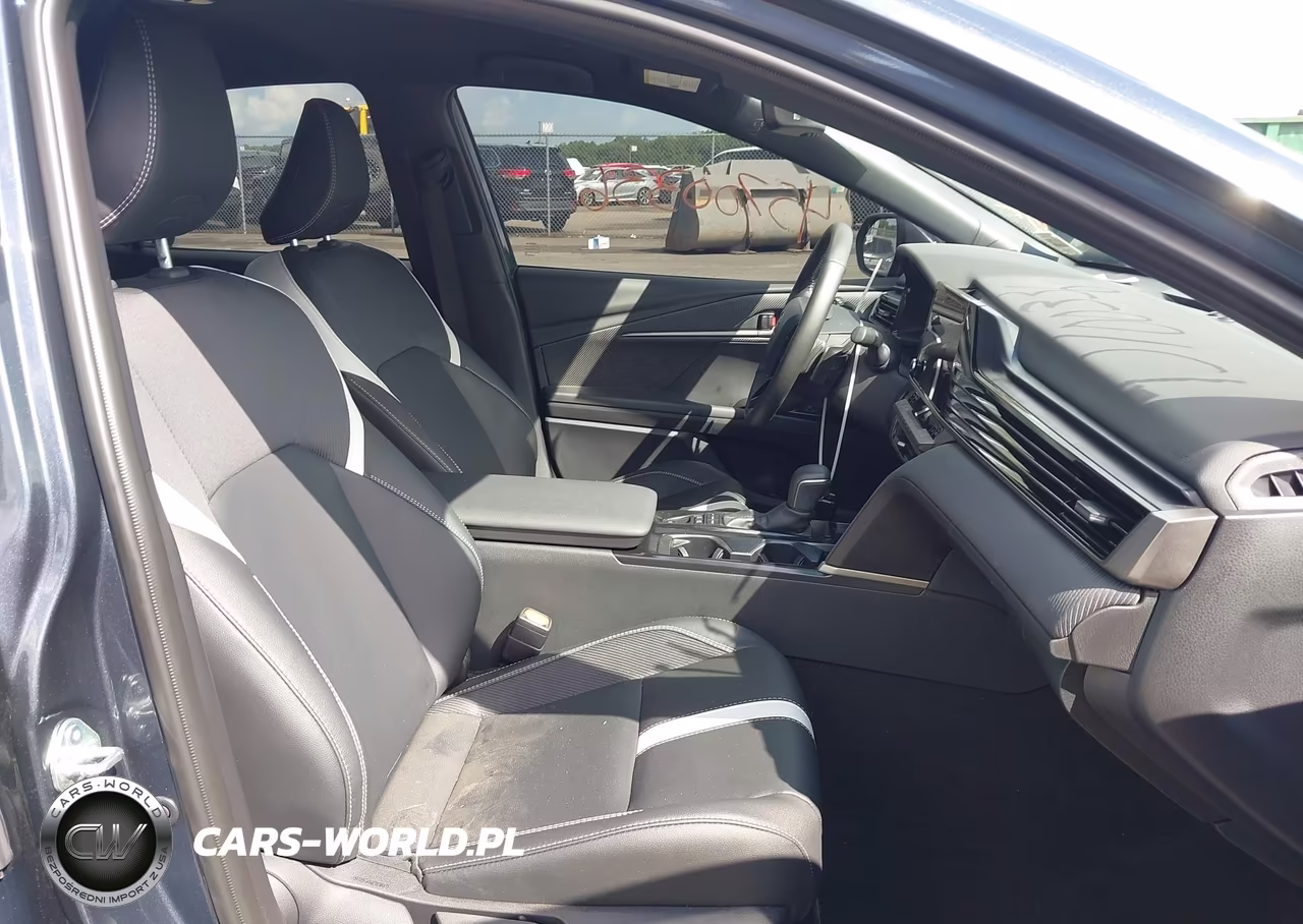 2026 Toyota Camry Se VIN:4T1DBADK3TU546149 - 5
