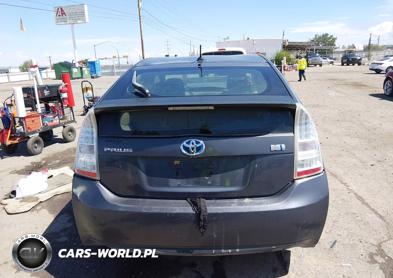 2011 Toyota Prius Two VIN:JTDKN3DUXB1382639 - 15