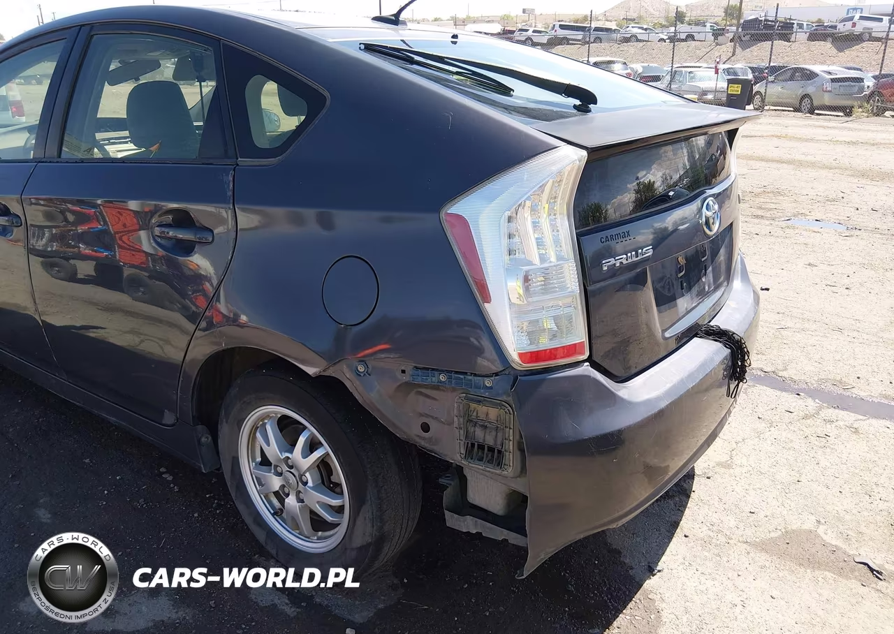 2011 Toyota Prius Two VIN:JTDKN3DUXB1382639 - 6