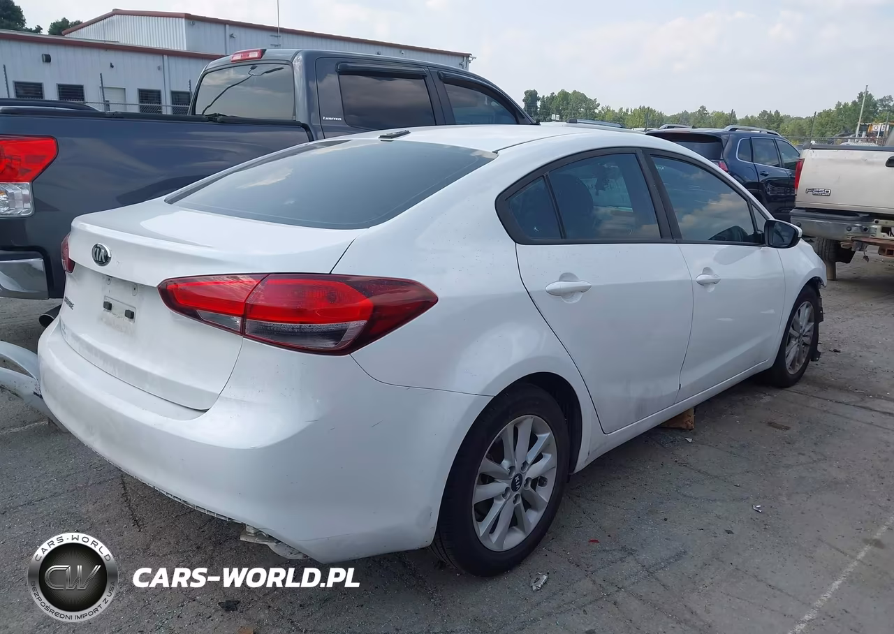 2017 Kia Forte Lx VIN:3KPFL4A71HE149105 - 4