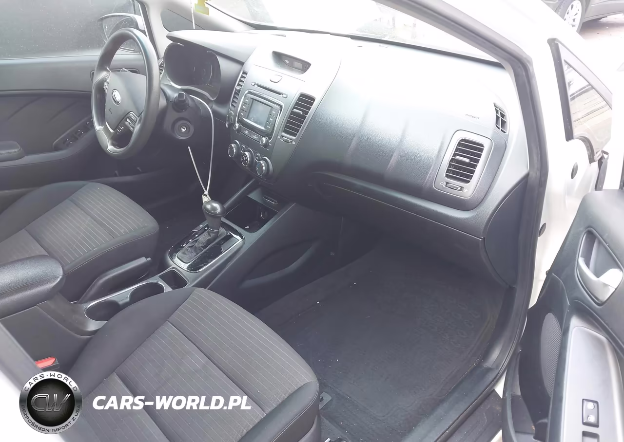 2017 Kia Forte Lx VIN:3KPFL4A71HE149105 - 5