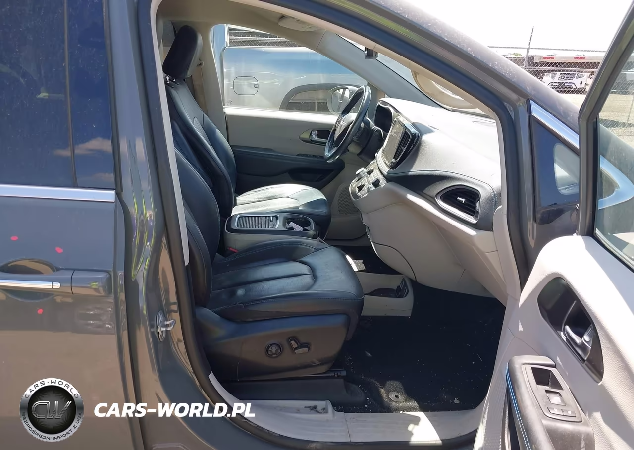2021 Chrysler Pacifica Touring L VIN:2C4RC1BG9MR524578 - 5