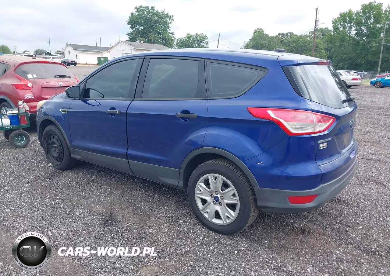 2013 Ford Escape S VIN:1FMCU0F71DUC91155 - 3