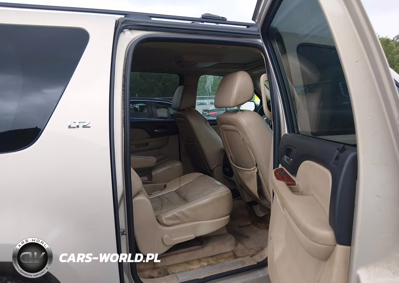 2007 Chevrolet Suburban Ltz VIN:3GNFC160X7G286998 - 8