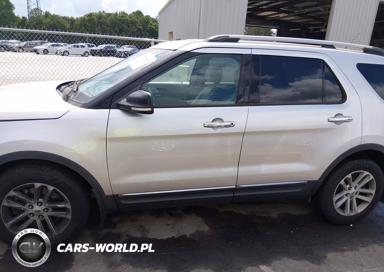 2015 Ford Explorer Xlt VIN:1FM5K7D87FGB20074 - 14