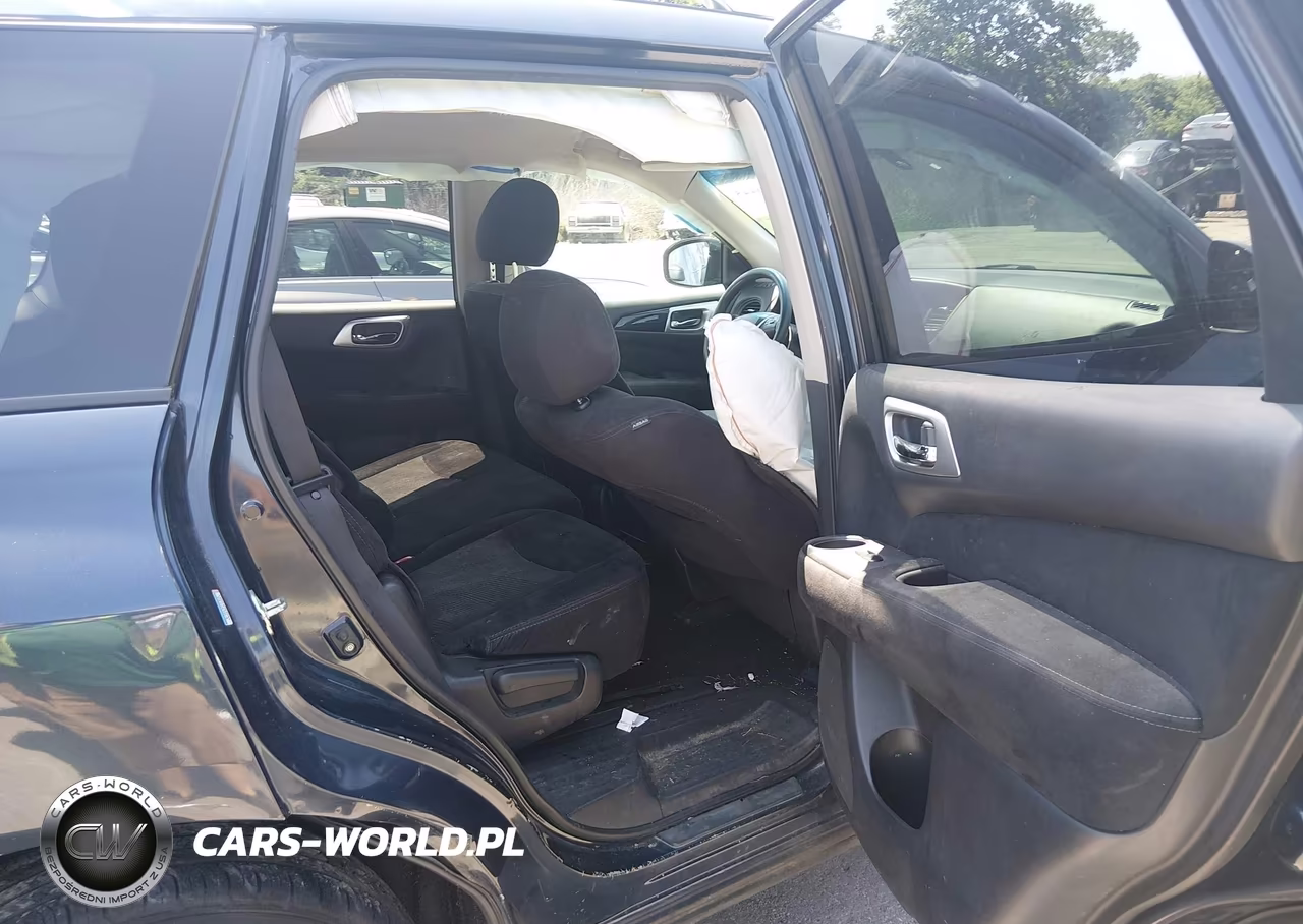 2015 Nissan Pathfinder S VIN:5N1AR2MMXFC698137 - 8