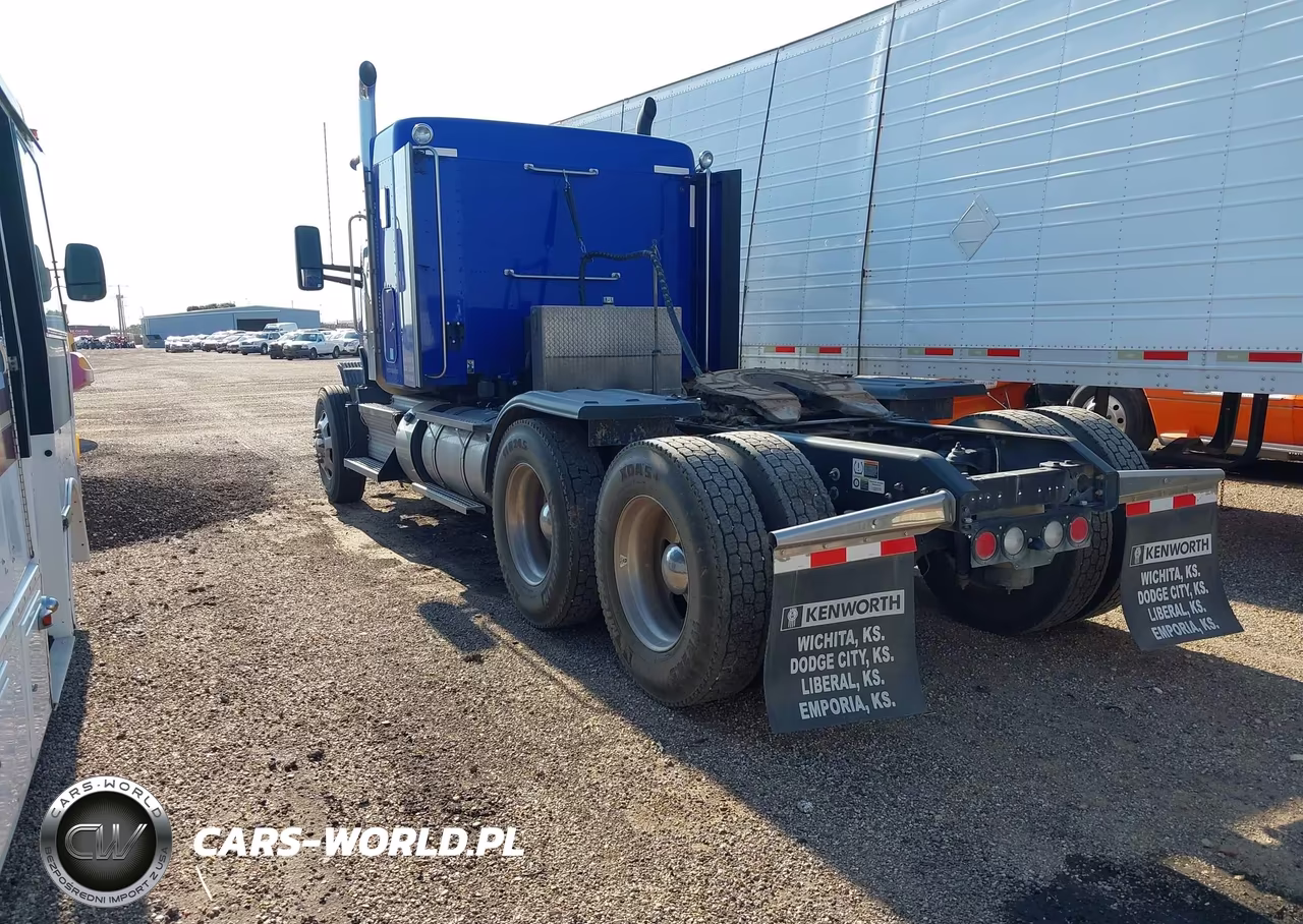 2023 Kenworth T680 VIN:1XKYDP9X4PJ258773 - 3