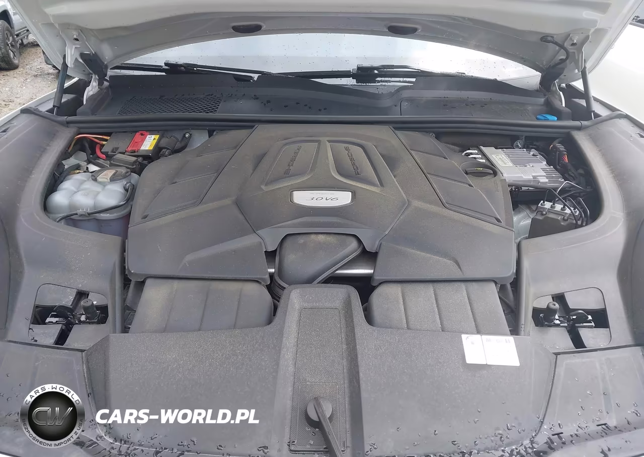 2021 Porsche Cayenne Coupe VIN:WP1BA2AY8MDA41107 - 10