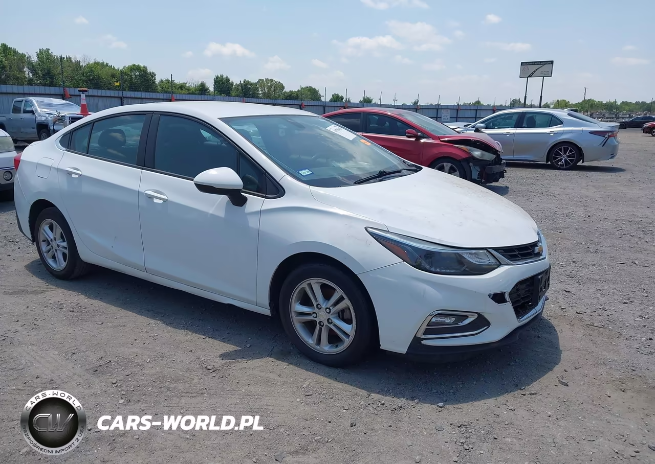 CHEVROLET CRUZE VIN:1G1BC5SM0J7137213 - 1
