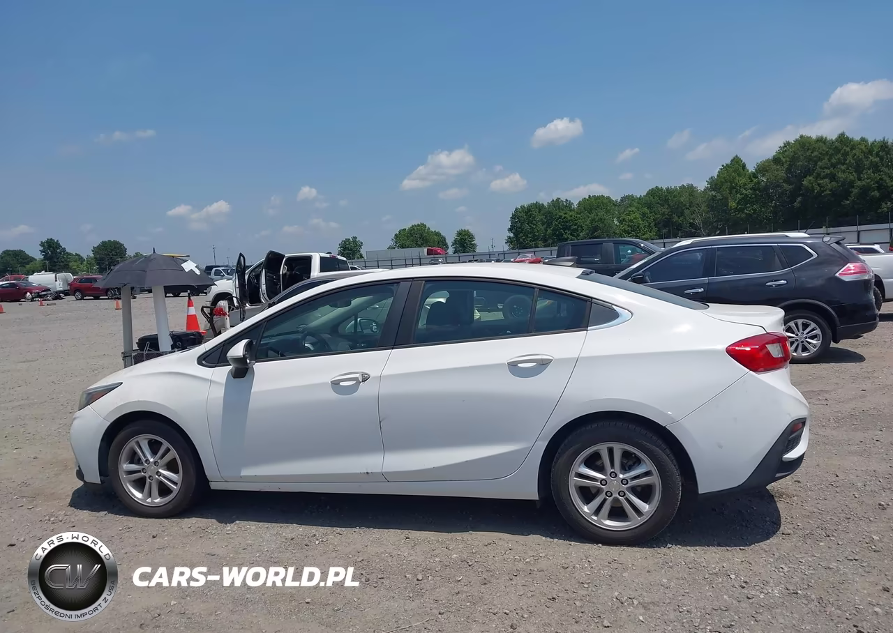 CHEVROLET CRUZE VIN:1G1BC5SM0J7137213 - 14