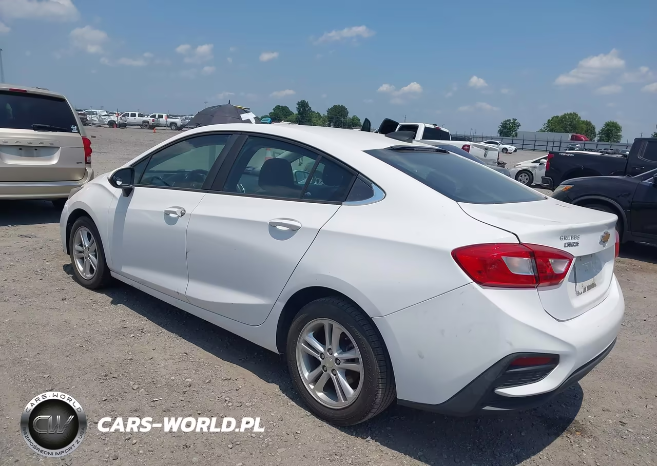 CHEVROLET CRUZE VIN:1G1BC5SM0J7137213 - 3