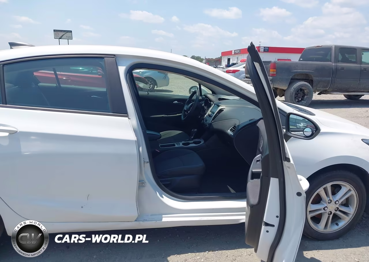CHEVROLET CRUZE VIN:1G1BC5SM0J7137213 - 5