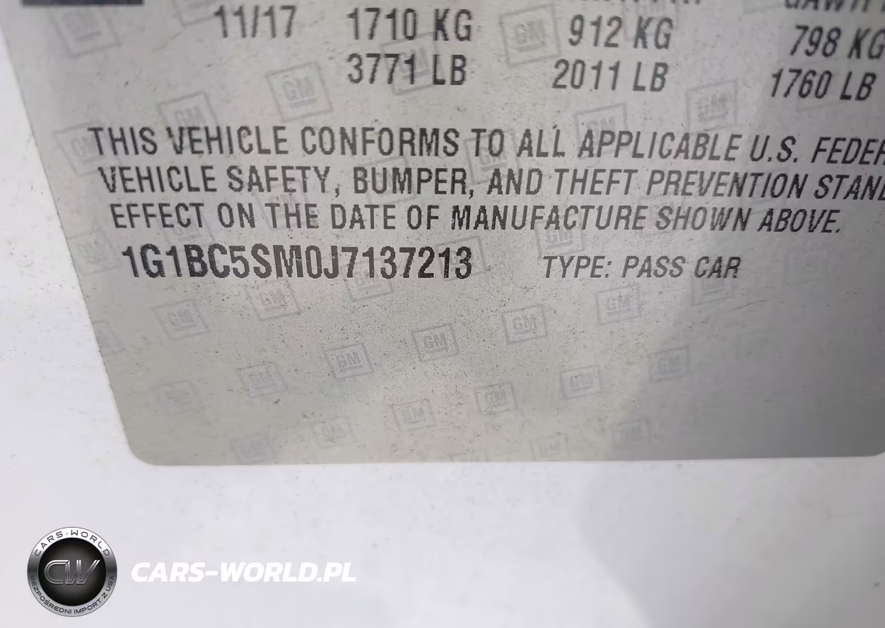 CHEVROLET CRUZE VIN:1G1BC5SM0J7137213 - 9