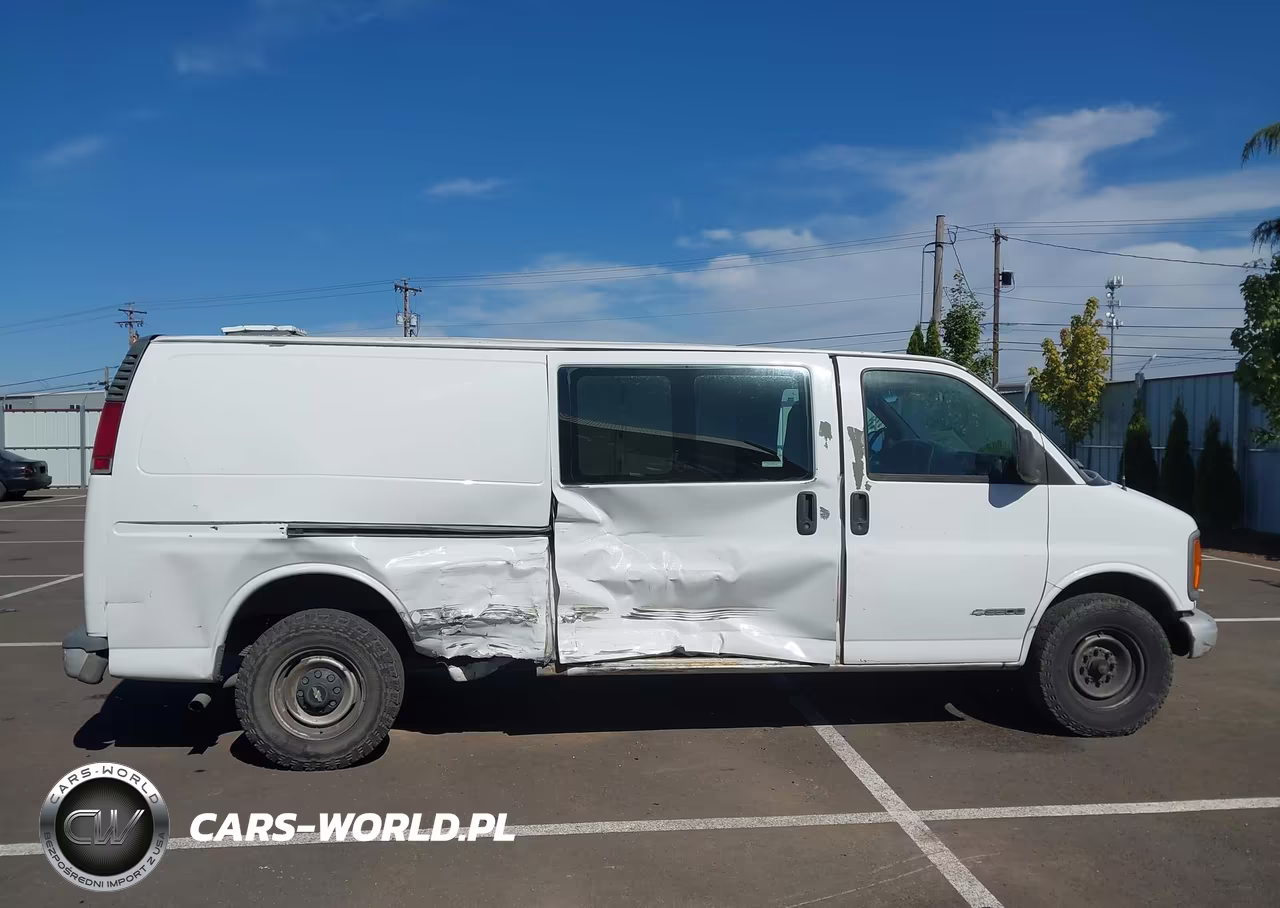 1999 Chevrolet Express Cargo Van VIN:1GCHG39J3X1118026 - 13