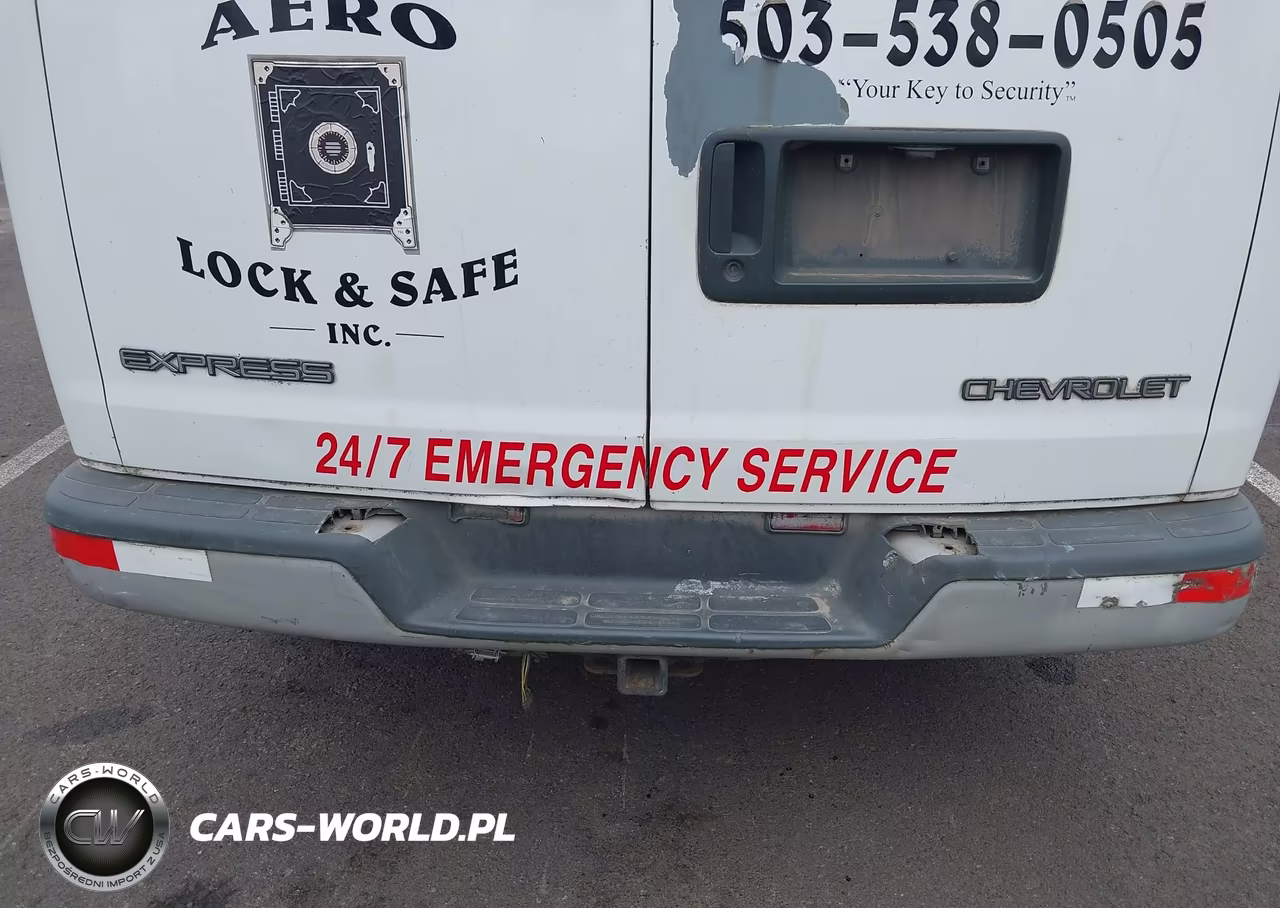 1999 Chevrolet Express Cargo Van VIN:1GCHG39J3X1118026 - 17