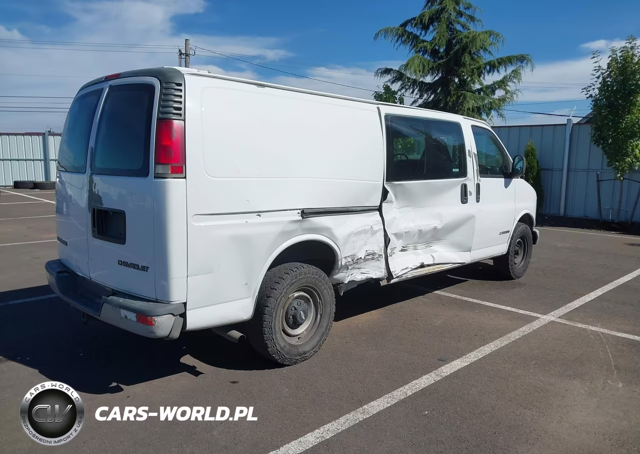 1999 Chevrolet Express Cargo Van VIN:1GCHG39J3X1118026 - 4