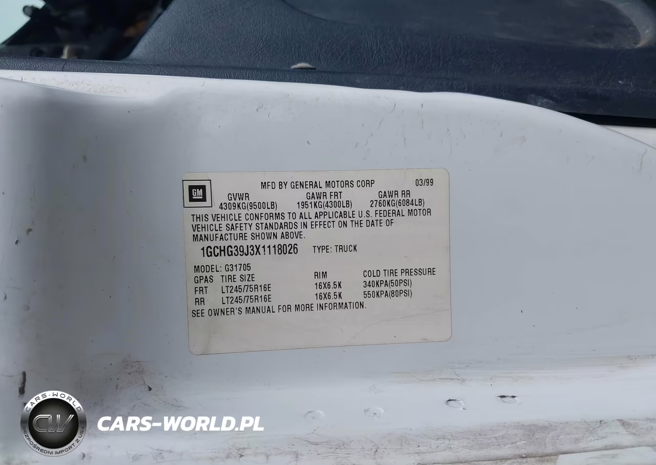 1999 Chevrolet Express Cargo Van VIN:1GCHG39J3X1118026 - 9