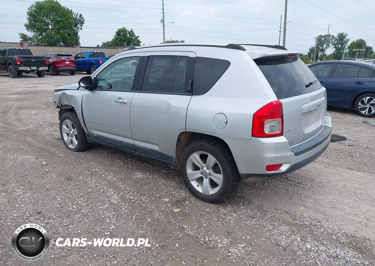 2011 Jeep Compass VIN:1J4NF1FB5BD248396 - 3