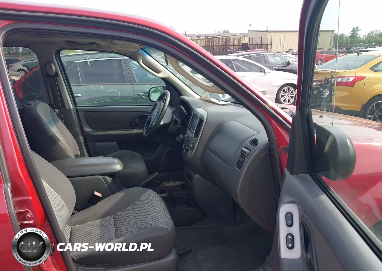 2004 Ford Escape Xlt VIN:1FMYU93194KA63250 - 5