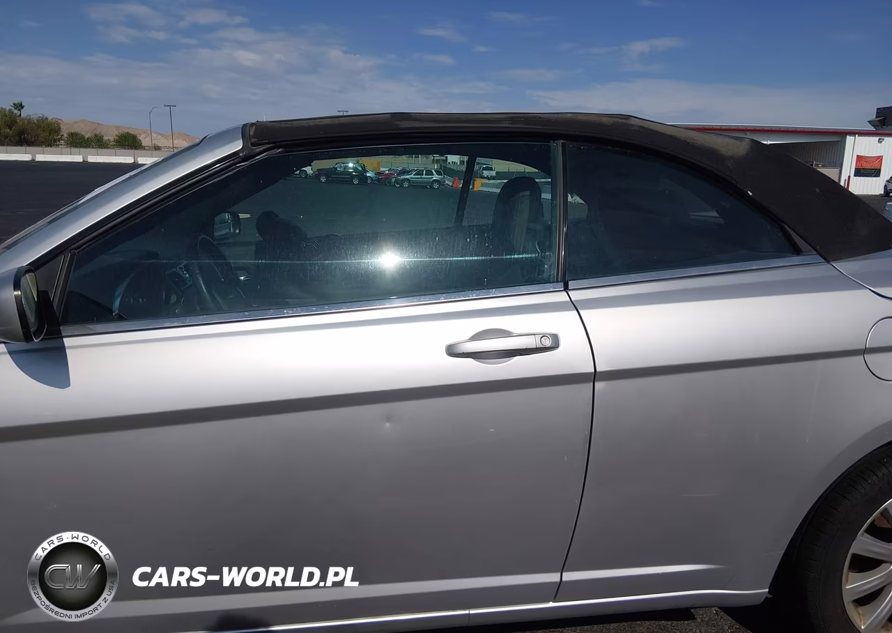 2011 Chrysler 200 Touring VIN:1C3BC2EB5BN532487 - 6