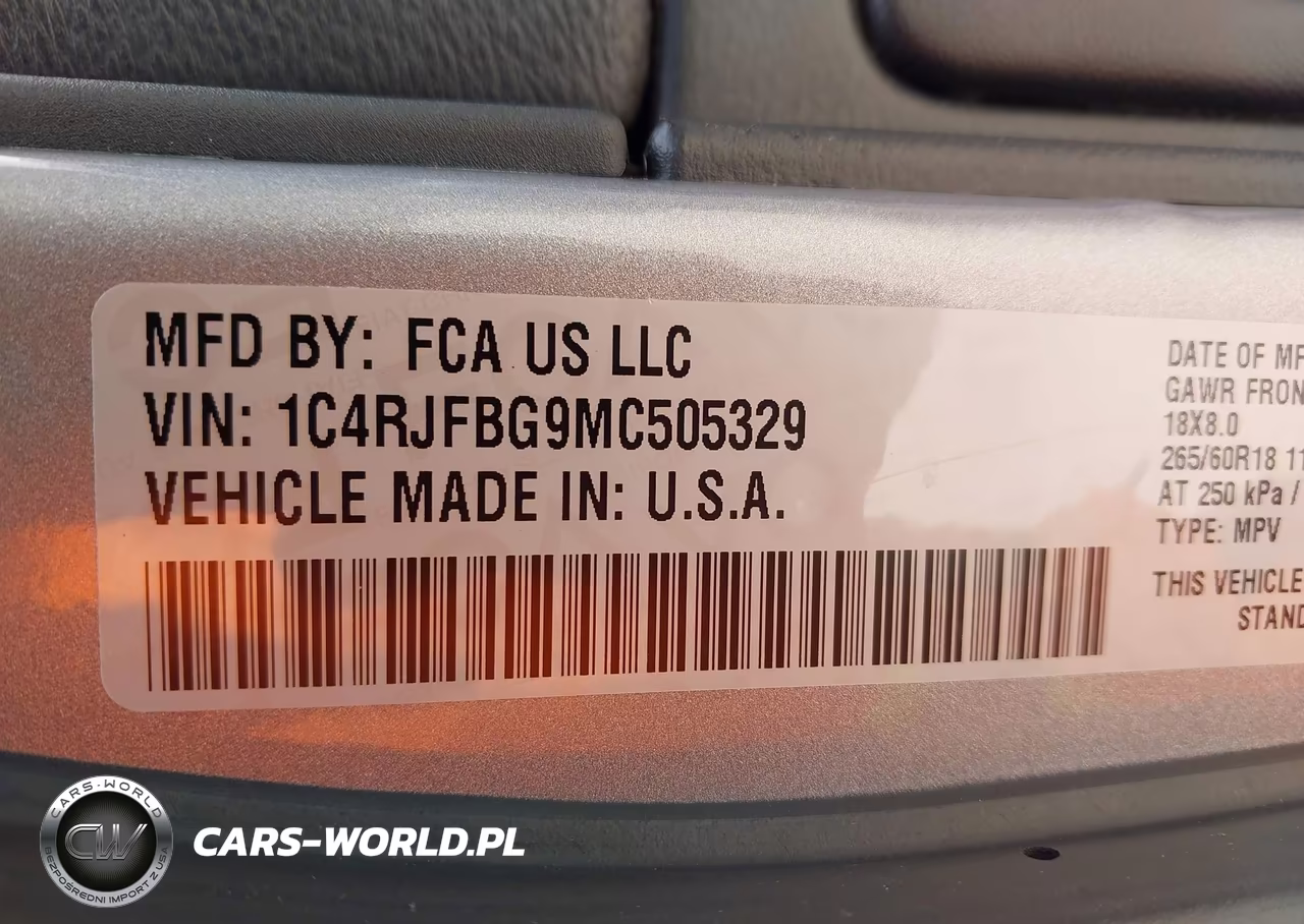 2021 Jeep Grand Cherokee Limited 4X4 VIN:1C4RJFBG9MC505329 - 9